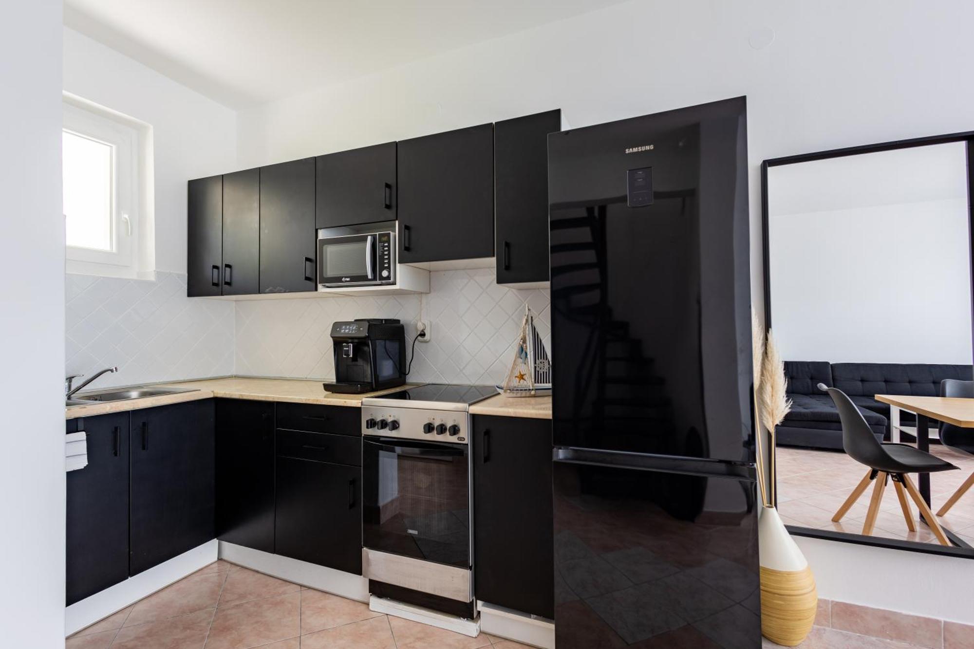Balaton A Kertben - Balaton In The Garden - Beachfront Houses With Beautiful View, Private Beach بالاتونفينيفيس المظهر الخارجي الصورة