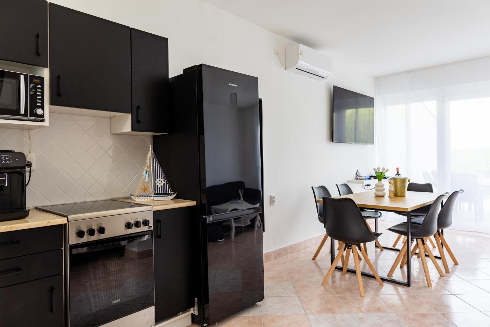 Balaton A Kertben - Balaton In The Garden - Beachfront Houses With Beautiful View, Private Beach بالاتونفينيفيس المظهر الخارجي الصورة