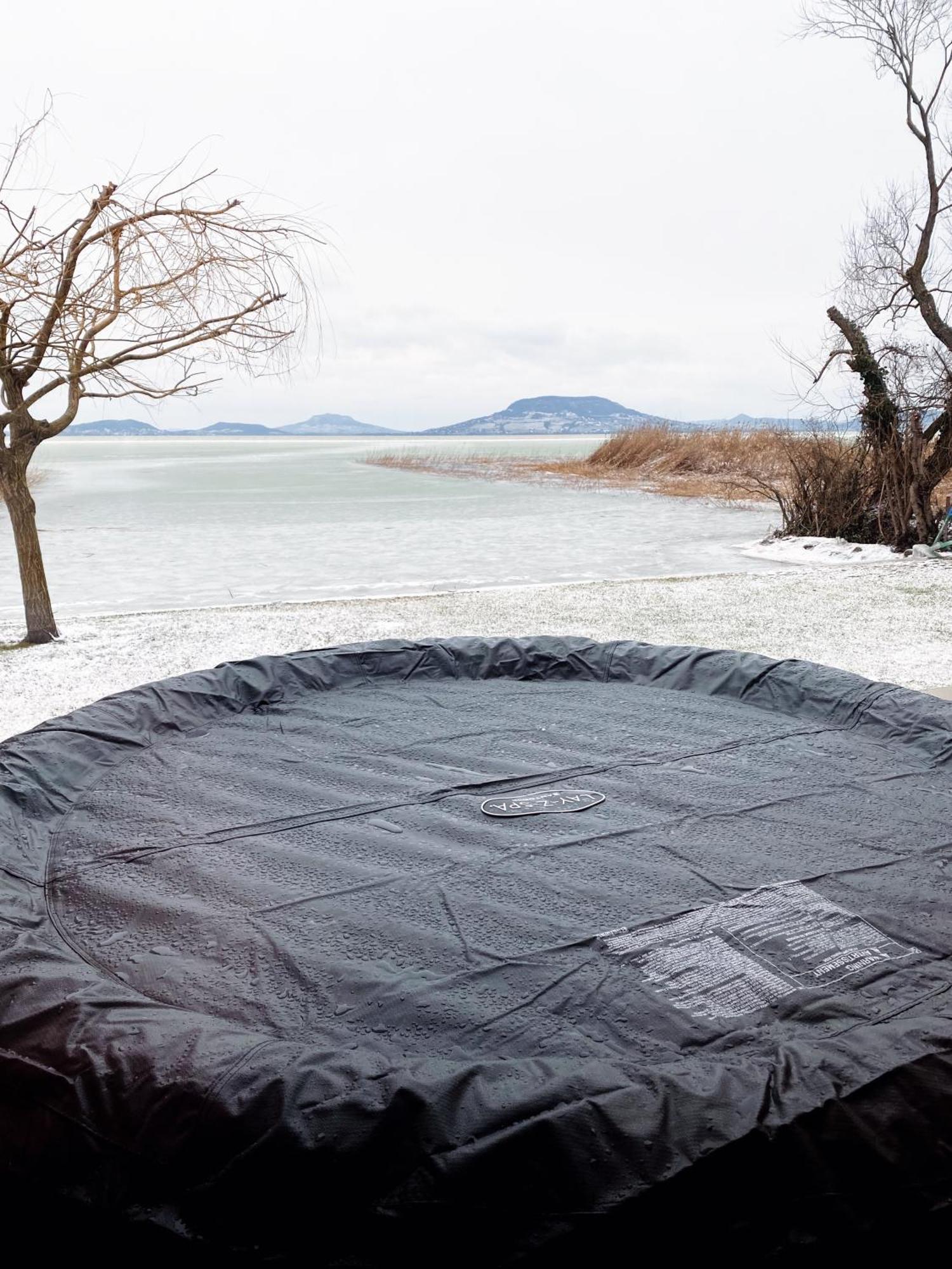 Balaton A Kertben - Balaton In The Garden - Beachfront Houses With Beautiful View, Private Beach بالاتونفينيفيس المظهر الخارجي الصورة